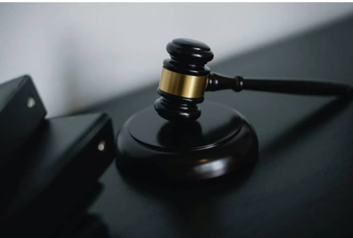 gavel.png