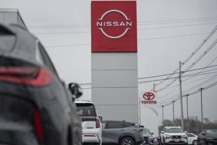 Nissan-to-shut-7-plants-cut-20000-jobs.jpg