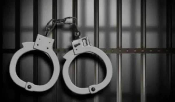 arrest-cuff.jpg-e1743106408492.webp