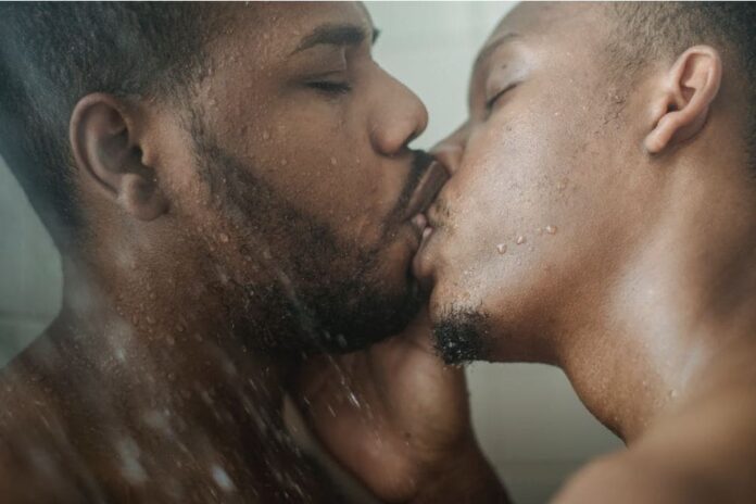 LGBT-men-kissing.jpeg