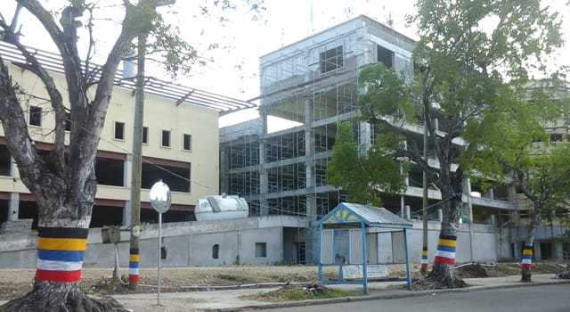The-unfinished-Sunshine-Hub-Car-Park.png