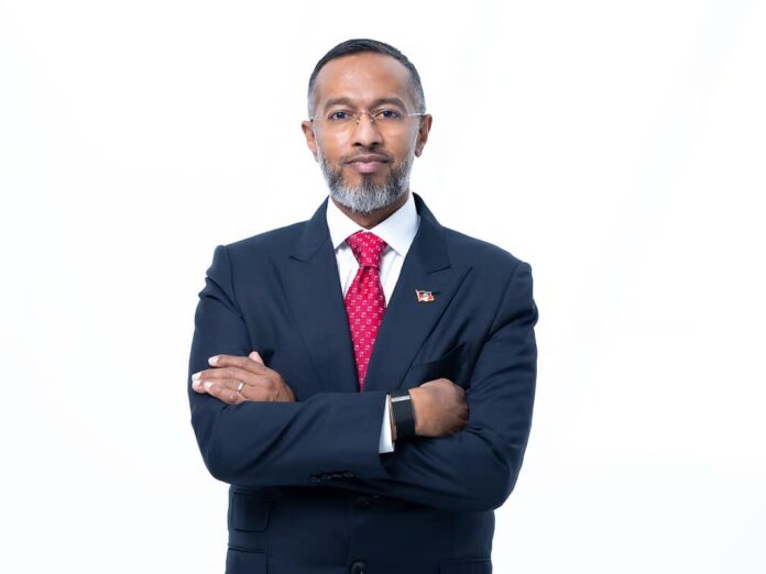 his-excellency-4.jpg